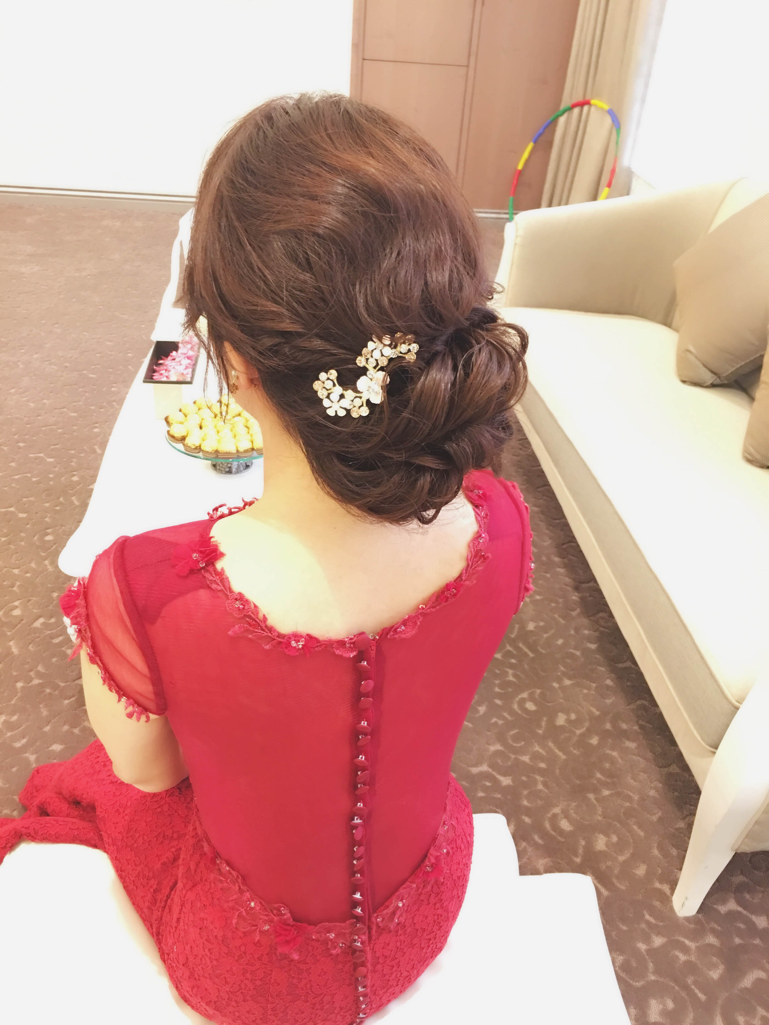 推薦台北新秘苡菱妝髮精緻紅禮服造型